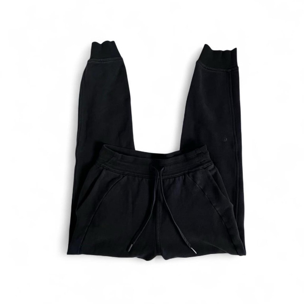 Lululemon Women’s Scuba Joggers Black with Drawstring and Pockets